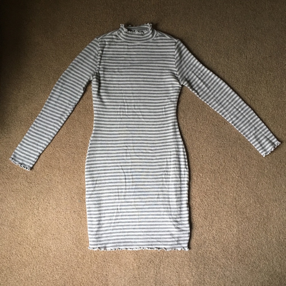 Charlotte Russe long sleeve dress